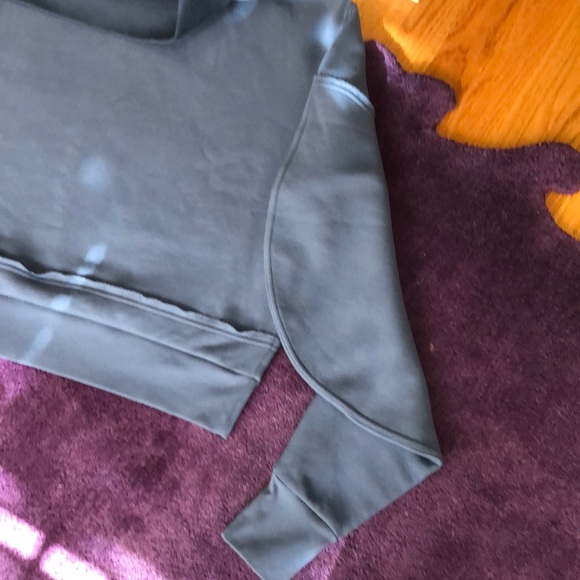 Burberry Sweater - Picture 7 of 7